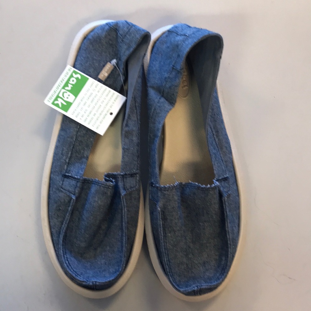Sanuk Blue Slip On W8